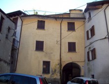 Tirano - Palazzo / Stabile